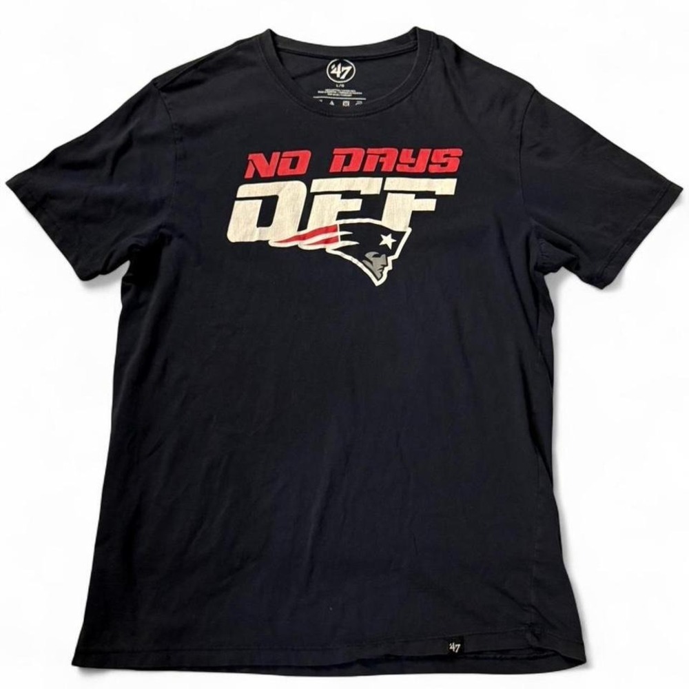 47 Brand New England Patriots No Days Off Navy Blue Graphic T-Shirt Mens Large‎